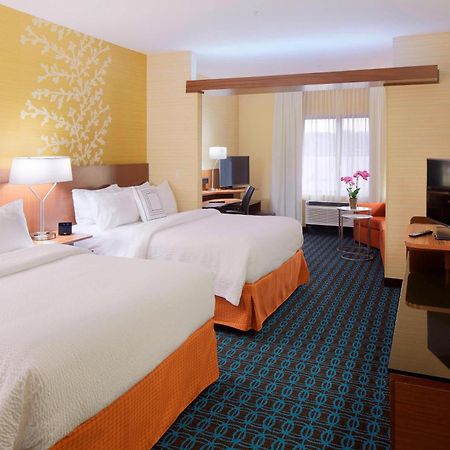 Fairfield Inn & Suites By Marriott Springfield Northampton/Amherst Ngoại thất bức ảnh