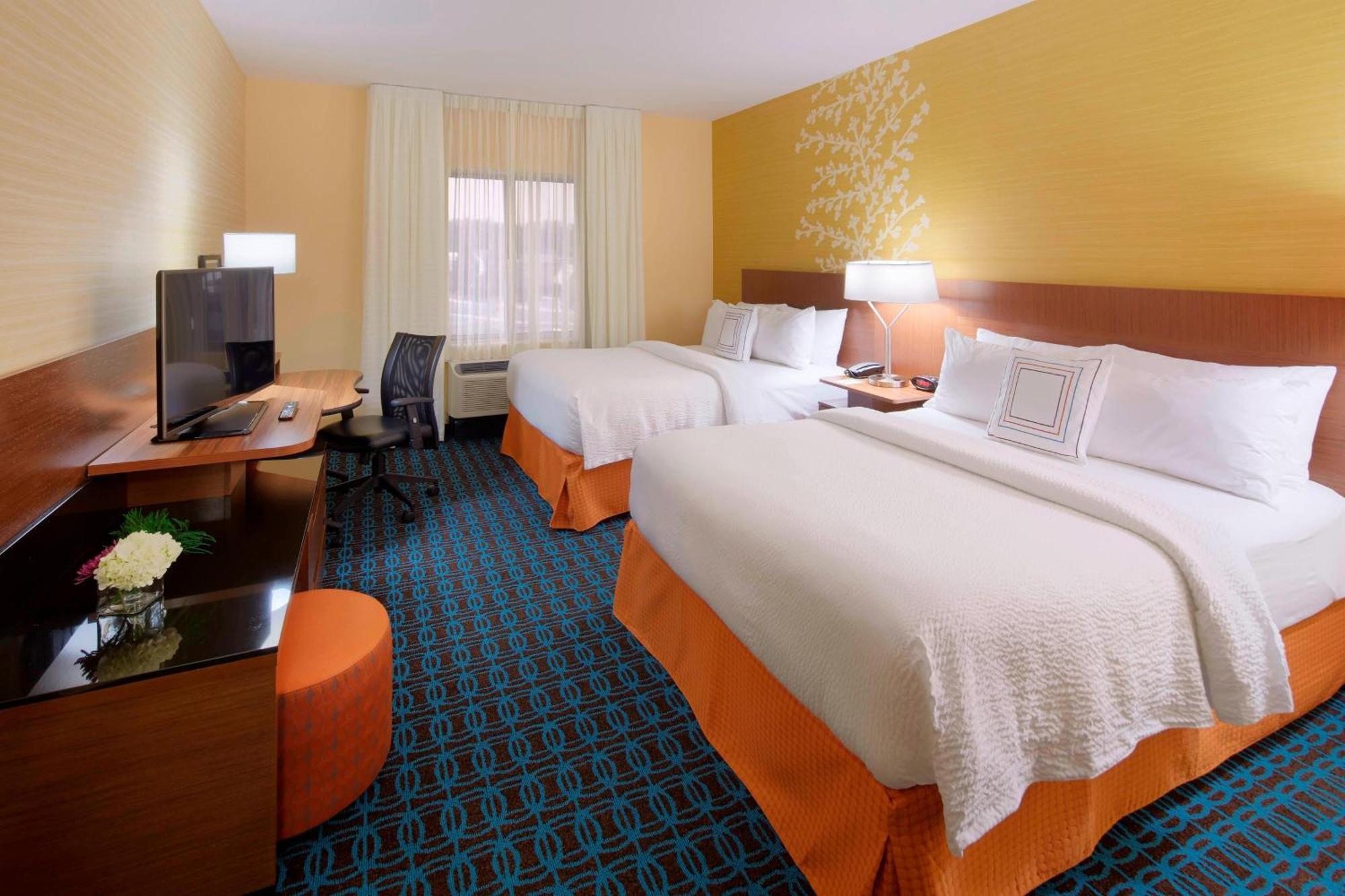 Fairfield Inn & Suites By Marriott Springfield Northampton/Amherst Ngoại thất bức ảnh